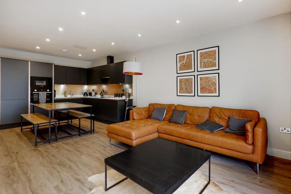 Stylish 2Bed Flat 10Min To Wimbledon Tennis Courts London Kültér fotó